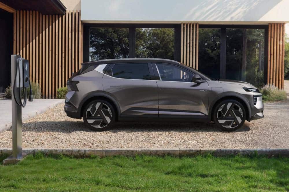 https://cdn.autogreeknews.gr/wp-content/uploads/2026/09/2026-Mitsubishi-Eclipse-Cross-EV-3-2048x1148-1.jpg