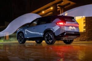 2027-Nissan-Rogue-Hybrid-27-2048×1536