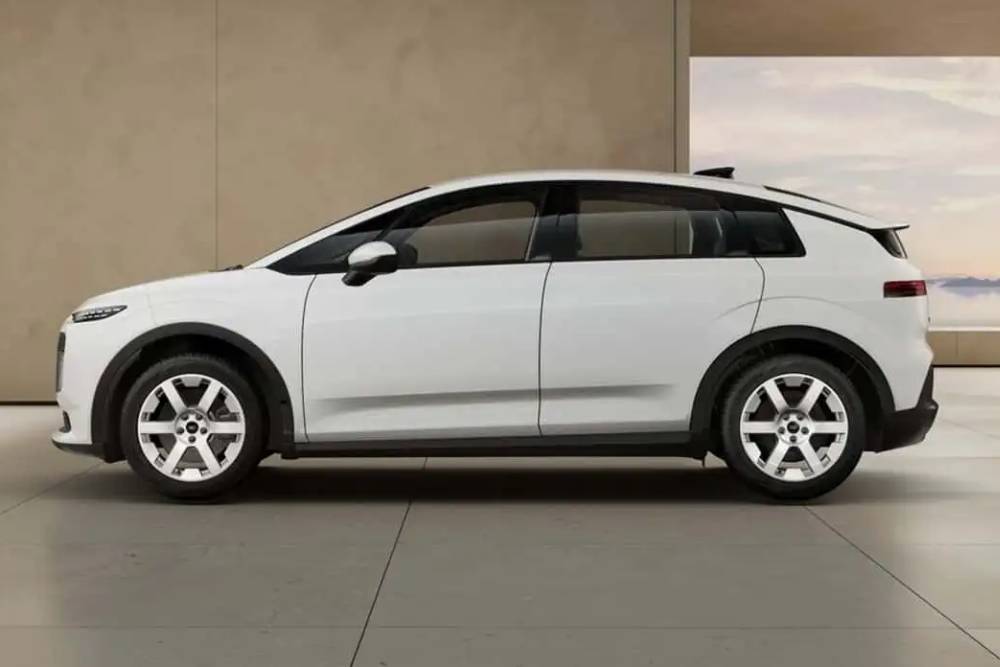 https://cdn.autogreeknews.gr/wp-content/uploads/2026/09/2027-audi-a2-e-tron-base-model-8.jpg