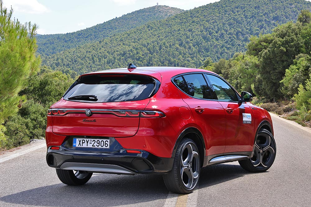 https://cdn.autogreeknews.gr/wp-content/uploads/2026/09/Alfa-Romeo-Tonale-2026-13.jpg