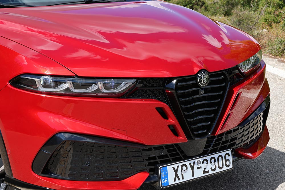 https://cdn.autogreeknews.gr/wp-content/uploads/2026/09/Alfa-Romeo-Tonale-2026-18.jpg
