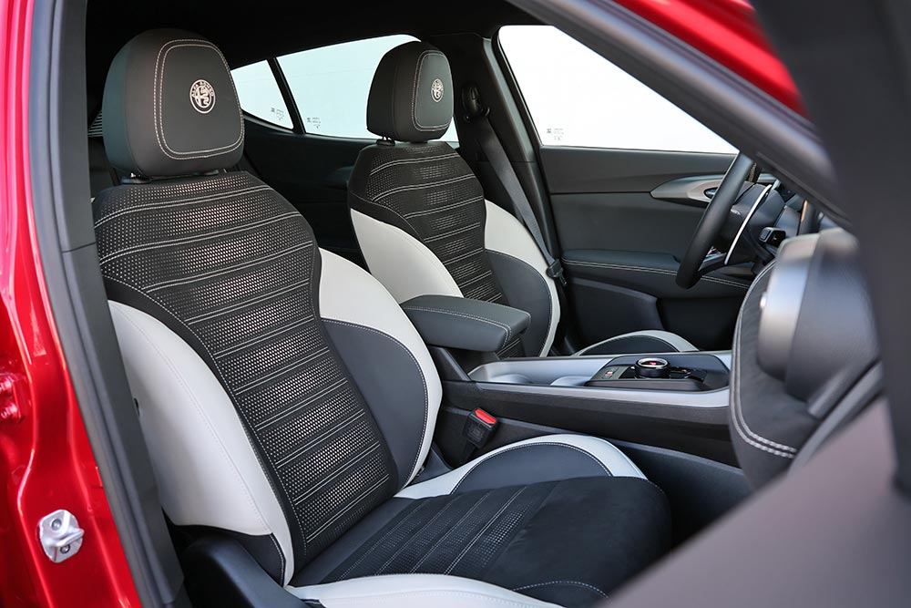 https://cdn.autogreeknews.gr/wp-content/uploads/2026/09/Alfa-Romeo-Tonale-2026-20.jpg