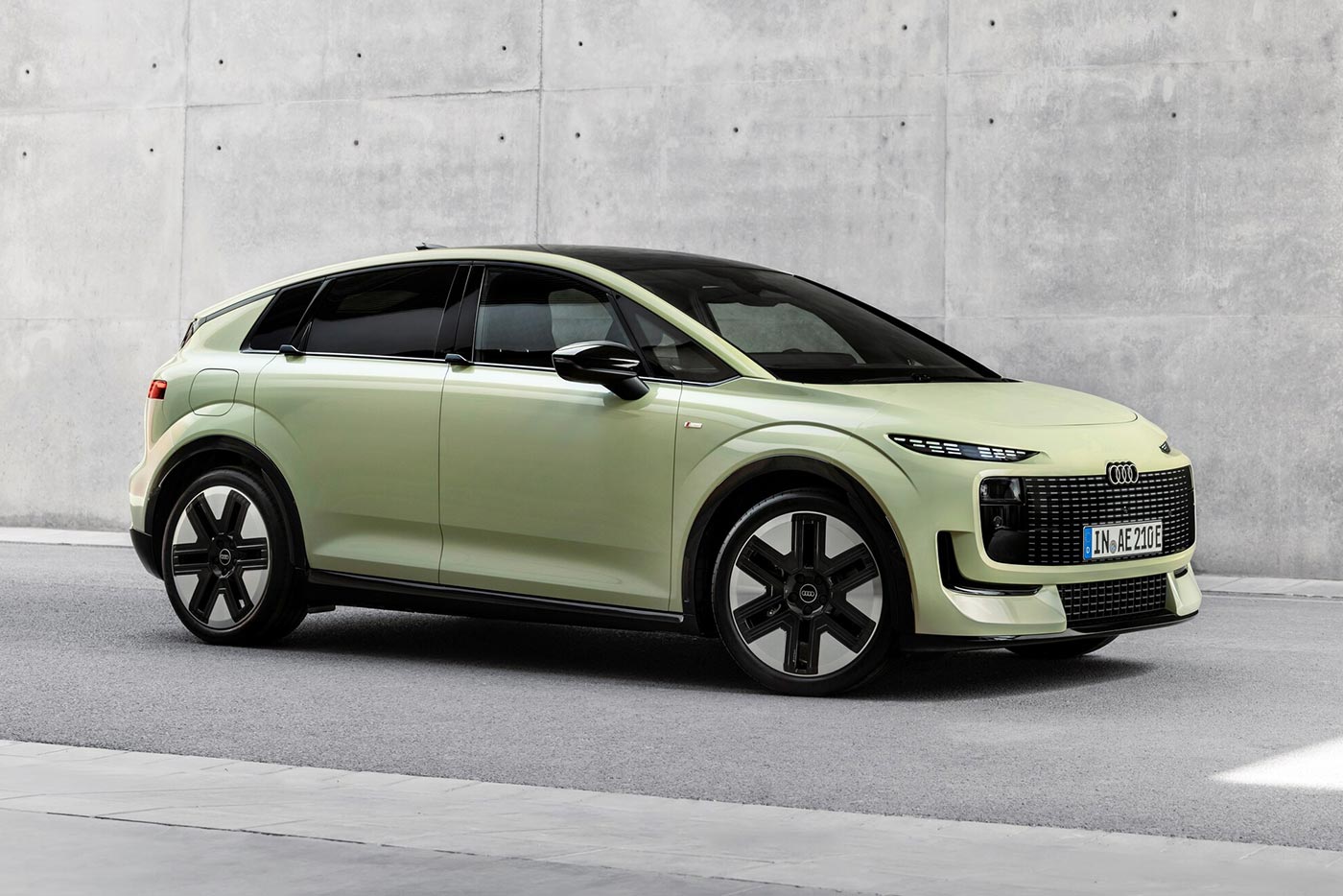 https://cdn.autogreeknews.gr/wp-content/uploads/2026/09/Audi-A2-e-tron-1-1.jpg