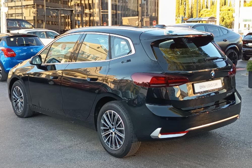 https://cdn.autogreeknews.gr/wp-content/uploads/2026/09/BMW-218d-Active-Tourer-2024-used-5.jpg