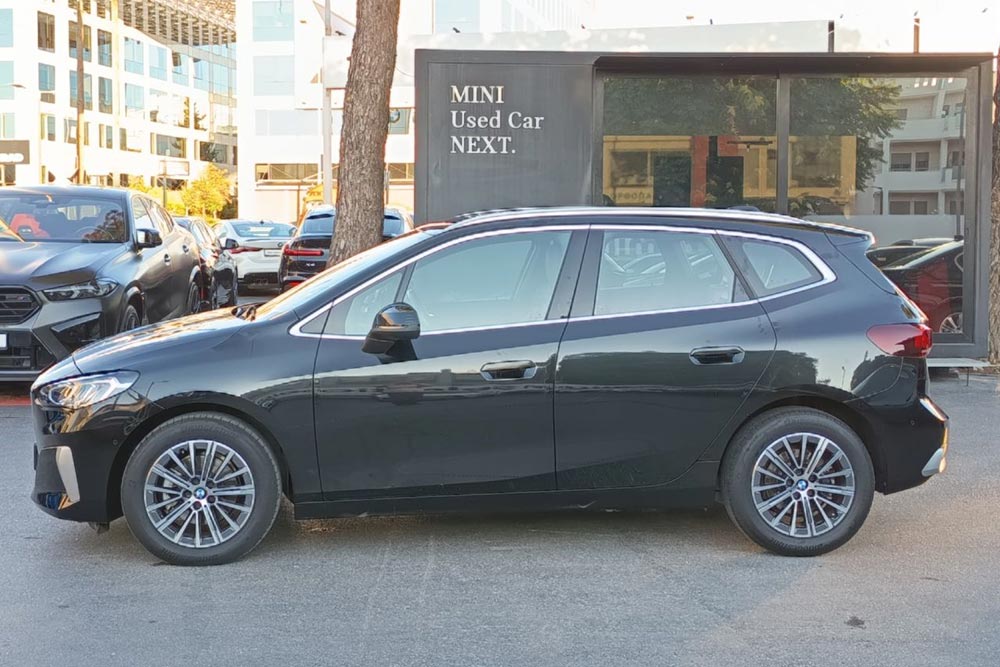 https://cdn.autogreeknews.gr/wp-content/uploads/2026/09/BMW-218d-Active-Tourer-2024-used-6.jpg