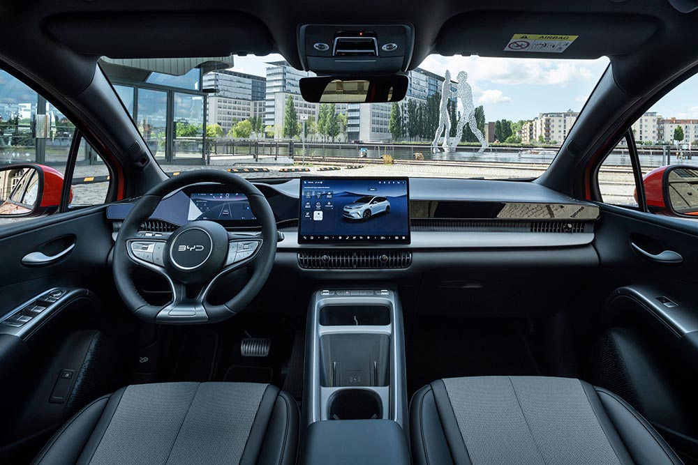 https://cdn.autogreeknews.gr/wp-content/uploads/2026/09/BYD_DOLPHIN_G_DM-i-20.jpg