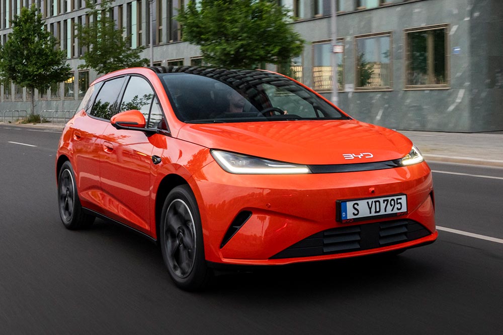 https://cdn.autogreeknews.gr/wp-content/uploads/2026/09/BYD_DOLPHIN_G_DM-i-26.jpg