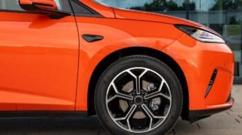 Βρήκε το Toyota Yaris Hybrid το δάσκαλό του (;)