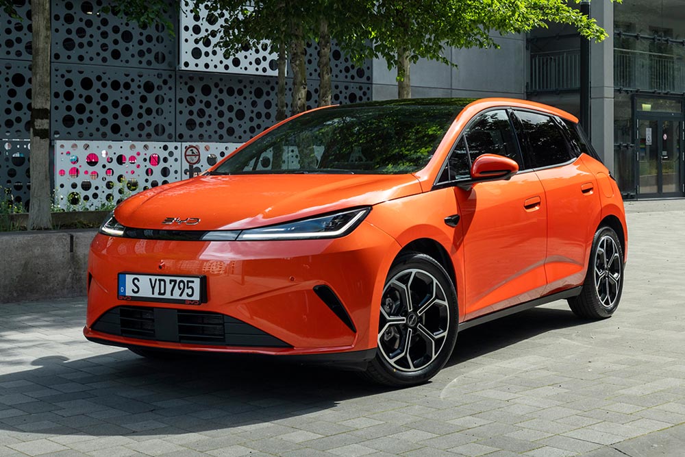https://cdn.autogreeknews.gr/wp-content/uploads/2026/09/BYD_DOLPHIN_G_DM-i-9.jpg