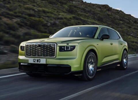 Η Bentley μπαίνει στην ηλεκτροκίνηση με 888 άλογα (+video)
