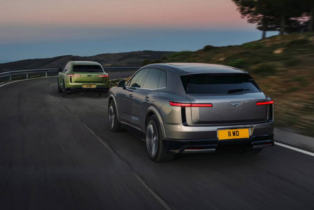 https://cdn.autogreeknews.gr/wp-content/uploads/2026/09/Bentley-Torcal-EV-10.jpg
