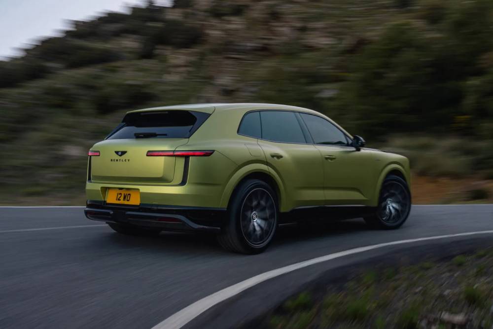 https://cdn.autogreeknews.gr/wp-content/uploads/2026/09/Bentley-Torcal-EV-5.jpg