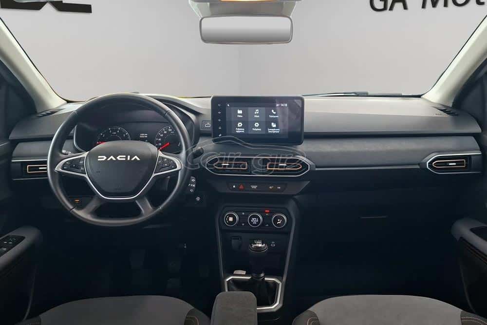 https://cdn.autogreeknews.gr/wp-content/uploads/2026/09/Dacia-Sandero-Stepway-2025-used-7.jpg