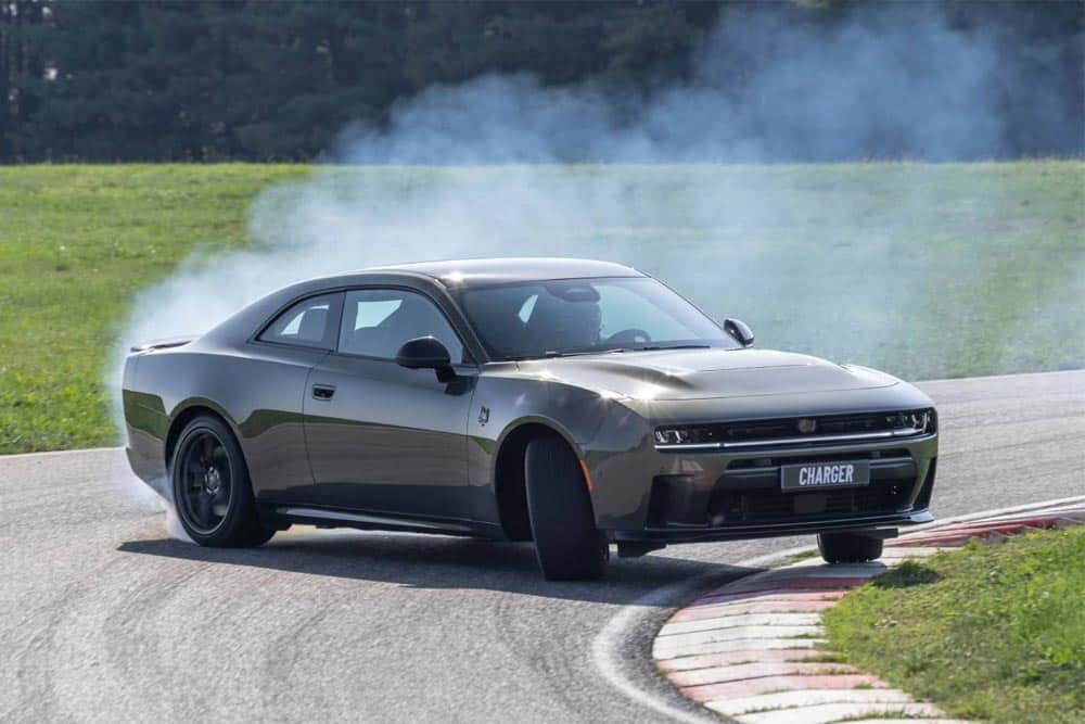 Νέο Dodge Charger 550 PS, AWD και πισωκίνητο με ένα κουμπί