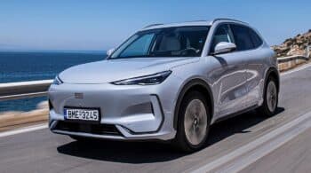 Νέο Geely E5 με περισσότερη αυτονομία και χαμηλή τιμή