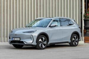 Geely-E5_4