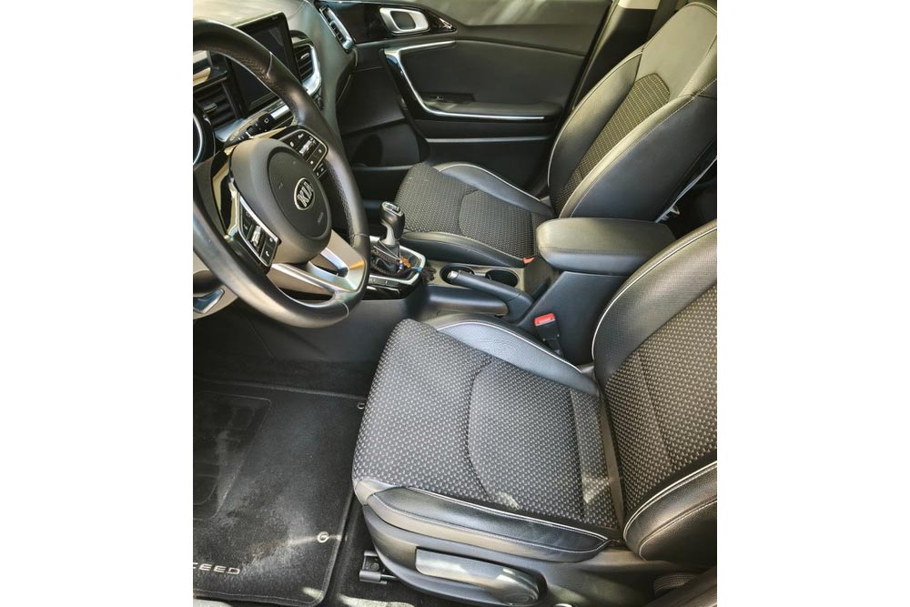 https://cdn.autogreeknews.gr/wp-content/uploads/2026/09/Kia-Ceed-2019-used-8.jpg