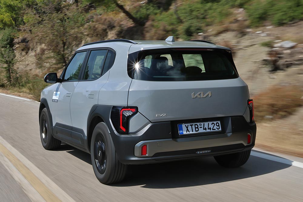 https://cdn.autogreeknews.gr/wp-content/uploads/2026/09/Kia-EV2-20.jpg