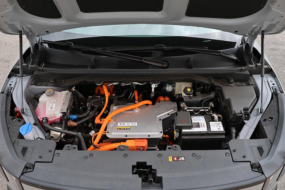 https://cdn.autogreeknews.gr/wp-content/uploads/2026/09/Kia-EV2-engine.jpg