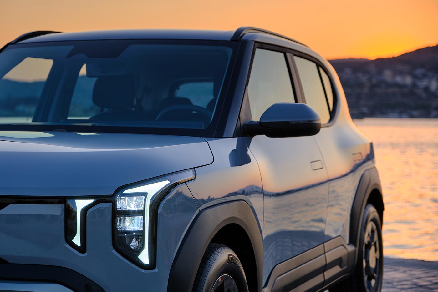 https://cdn.autogreeknews.gr/wp-content/uploads/2026/09/Kia-EV2-front.jpg