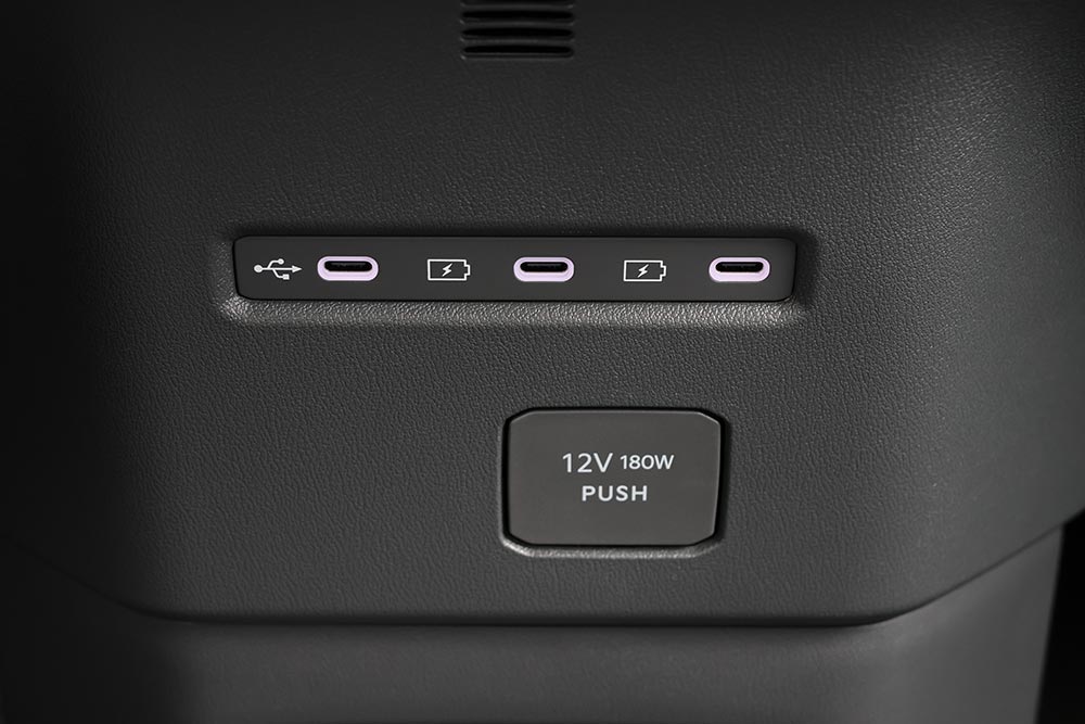 https://cdn.autogreeknews.gr/wp-content/uploads/2026/09/Kia-EV2-interior-5.jpg