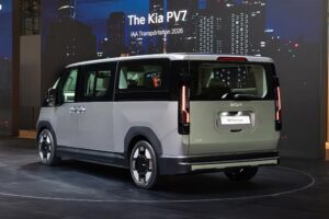 Kia-PV7-4