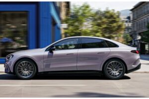 Mercedes-C300-electric (12)