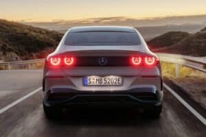 Mercedes-C300-electric (3)