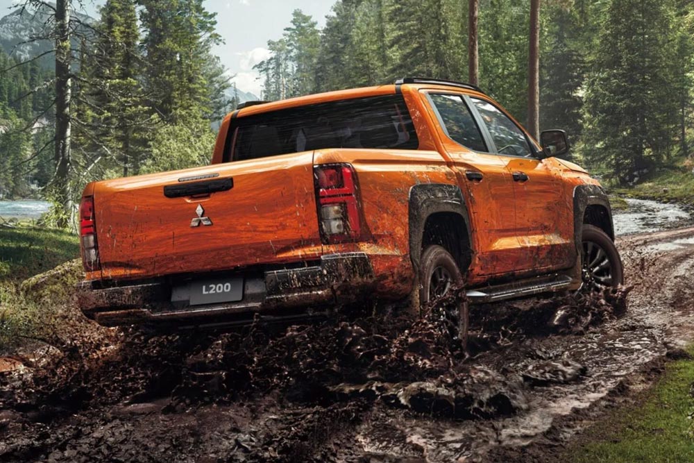 https://cdn.autogreeknews.gr/wp-content/uploads/2026/09/Mitsubishi-L200-2026-7.jpg