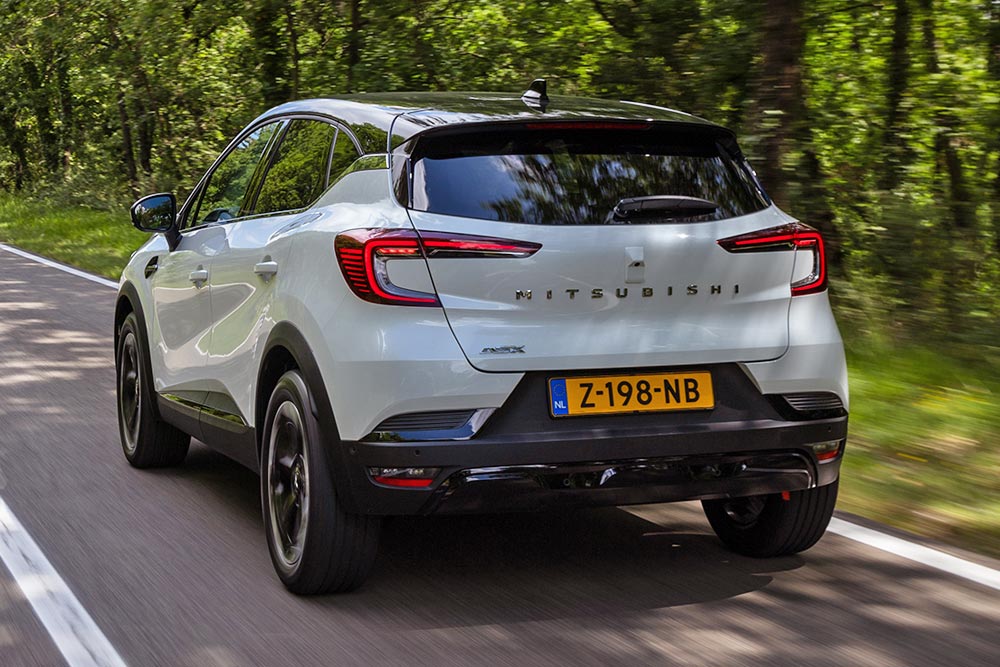 https://cdn.autogreeknews.gr/wp-content/uploads/2026/09/New-Mitsubishi-ASX-10.jpg