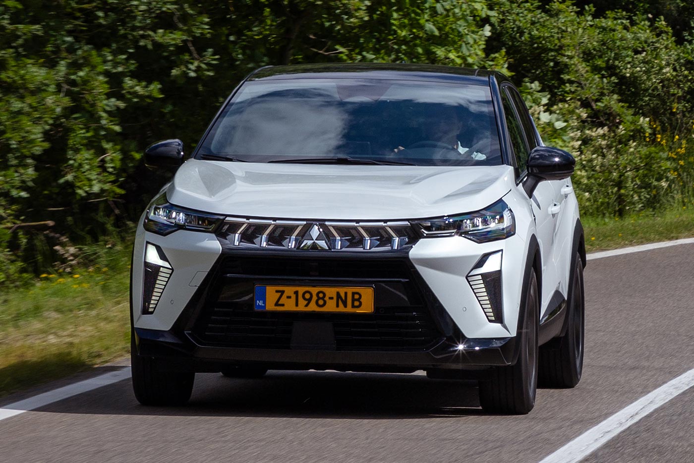 https://cdn.autogreeknews.gr/wp-content/uploads/2026/09/New-Mitsubishi-ASX-8.jpg