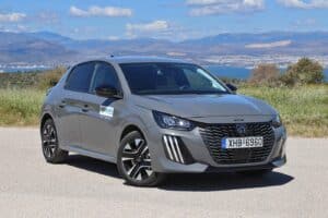 Peugeot-208-static