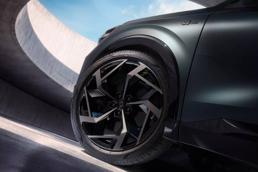 https://cdn.autogreeknews.gr/wp-content/uploads/2026/09/Renault-Rafale-Hypnotic-6.jpg