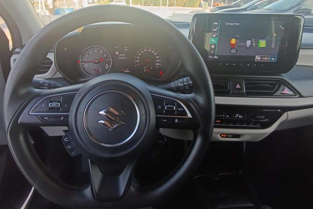 https://cdn.autogreeknews.gr/wp-content/uploads/2026/09/Suzuki-Swift-2025-used-1.jpg