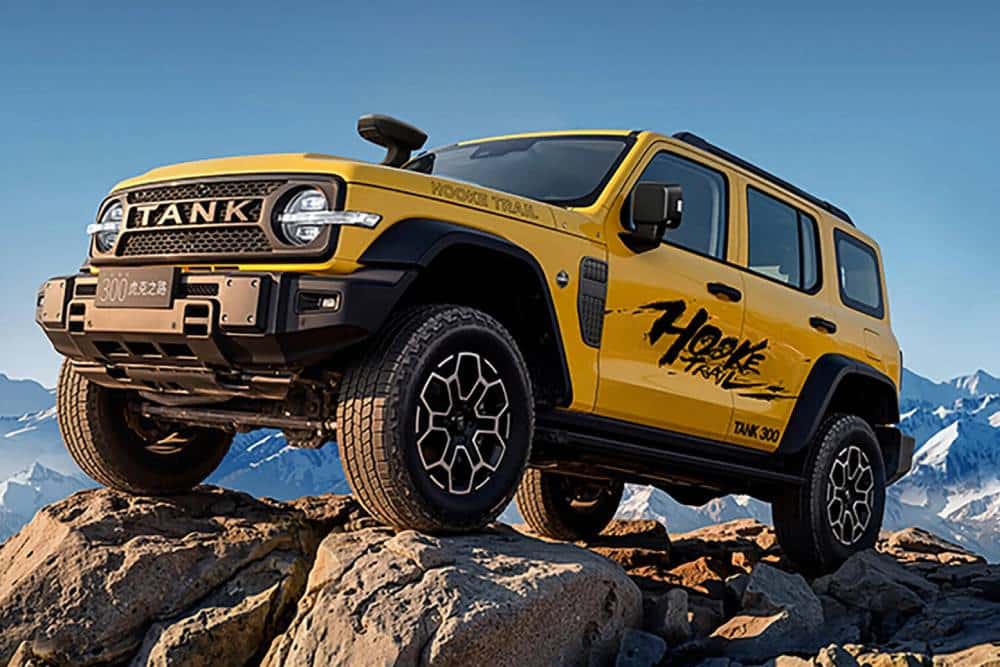 https://cdn.autogreeknews.gr/wp-content/uploads/2026/09/Tank-300-Hooke-Trail-Edition-2-2048x1153-1.jpg