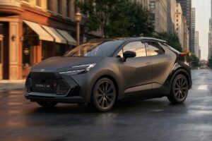 Νέο Toyota C-HR GR Sport με αλλαγές και τιμές… φαρμάκι