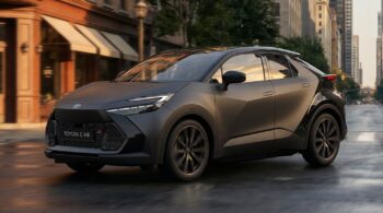 Νέο Toyota C-HR GR Sport με αλλαγές και τιμές... φαρμάκι
