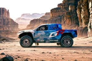 Toyota-DKR-GR-FC-Hilux-5-2048×1152