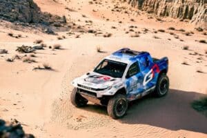 Toyota-DKR-GR-FC-Hilux-8-2048×1152