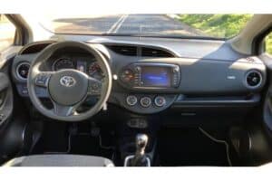 Toyota-Yaris-2018-used-6