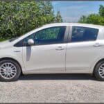 Toyota-Yaris-Hybrid-2017-used-4