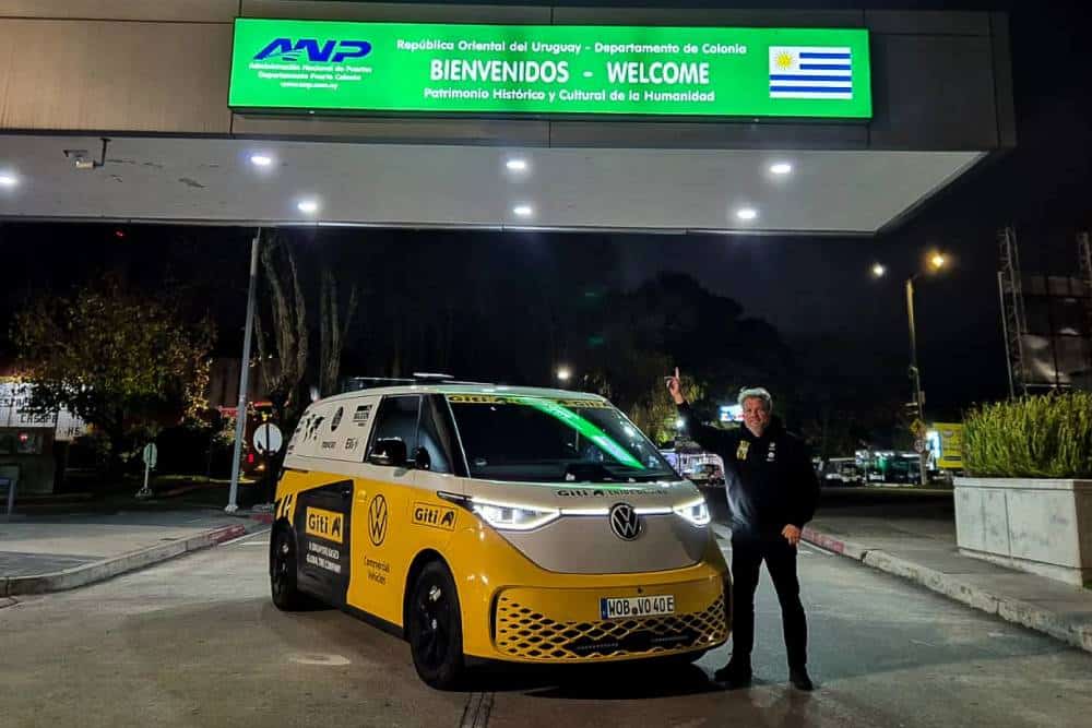 https://cdn.autogreeknews.gr/wp-content/uploads/2026/09/VW-ID.-Buzz-World-Tour-8.jpg