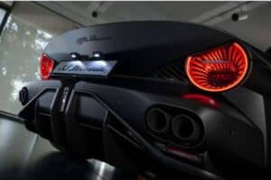 alfa-romeo-33-stradale-perla-nera (11)
