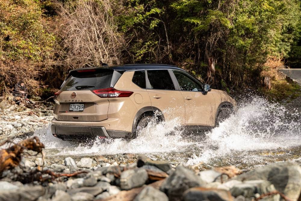 https://cdn.autogreeknews.gr/wp-content/uploads/2026/09/australian-niisan-x-trail-rock-creek-8.jpg