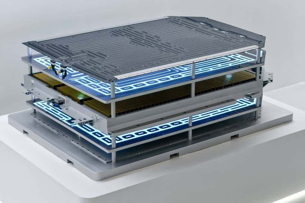 https://cdn.autogreeknews.gr/wp-content/uploads/2026/09/geely-ai-charging-3.jpg