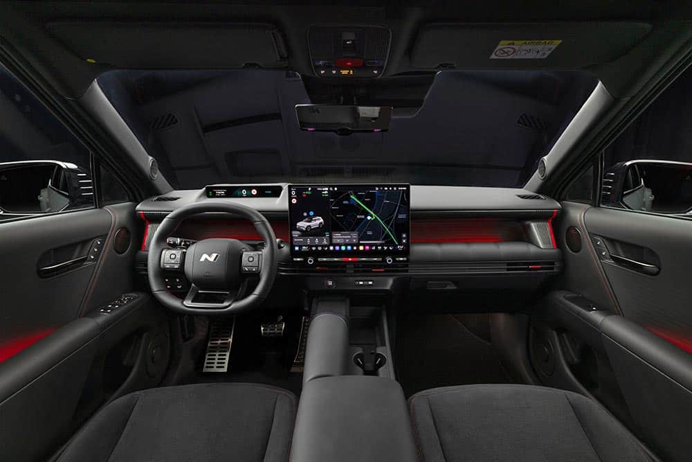 https://cdn.autogreeknews.gr/wp-content/uploads/2026/09/hyundai-tucson-n-line-1026-interior-03.jpg