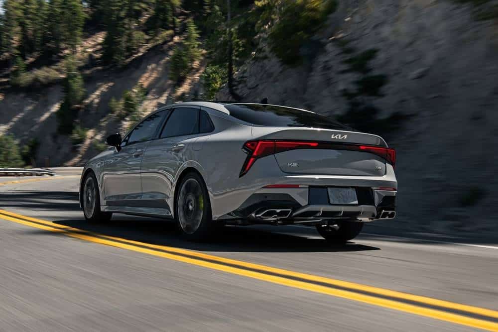 https://cdn.autogreeknews.gr/wp-content/uploads/2026/09/kia-k5-my27-7.jpg