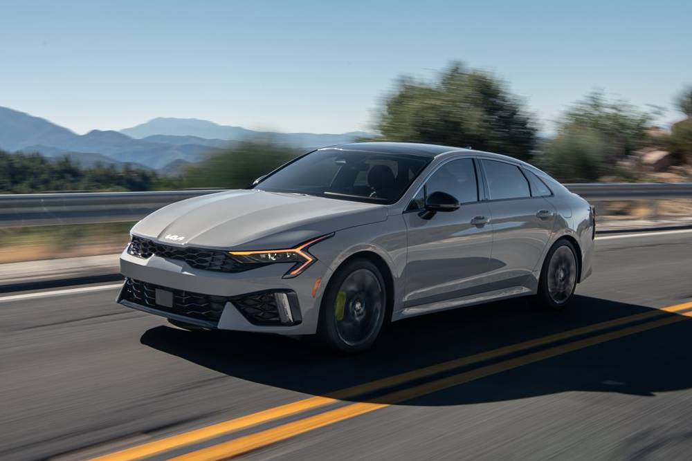 https://cdn.autogreeknews.gr/wp-content/uploads/2026/09/kia-k5-my27-8.jpg