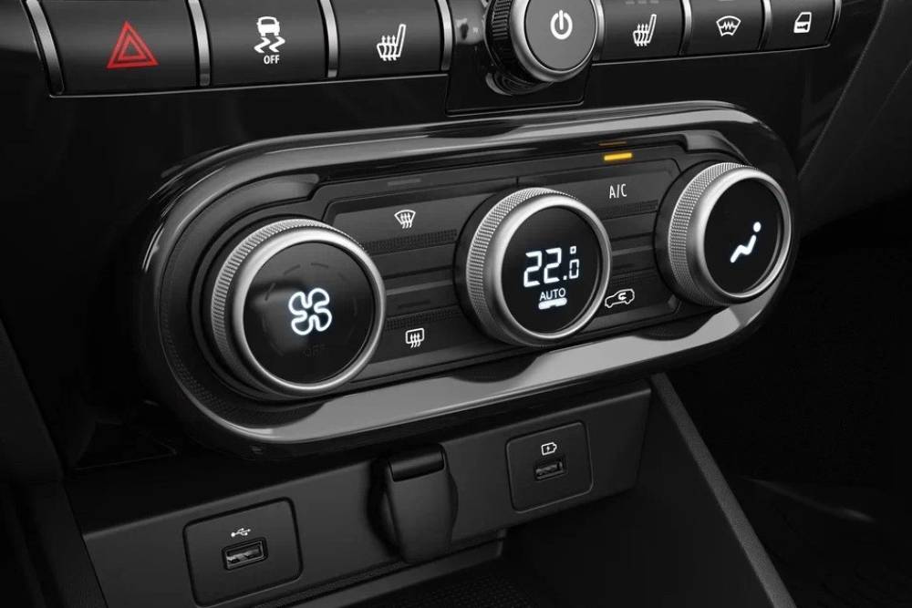 https://cdn.autogreeknews.gr/wp-content/uploads/2026/09/lada-vesta-sport-my26-04.jpg