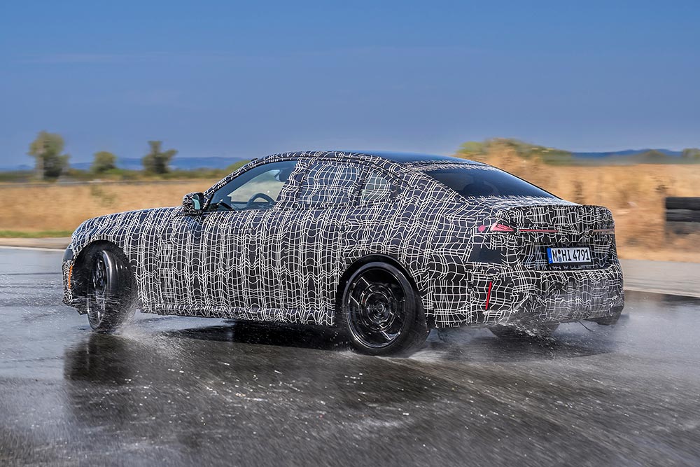 https://cdn.autogreeknews.gr/wp-content/uploads/2026/09/new-bmw-3-series-final-tests-3.jpg